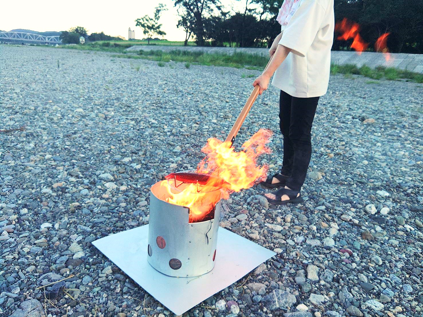 《高知県名物》　仁淀川カツオ藁焼き体験用品レンタル